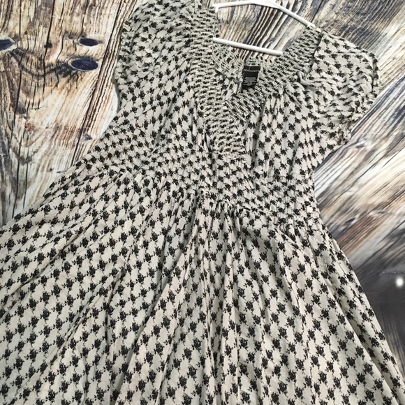 Grey Floral Dress - Picture 1 of 4